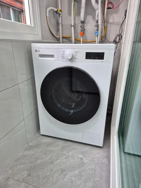 경산 원룸 다용도실 타일 시공 후 세탁기 설치